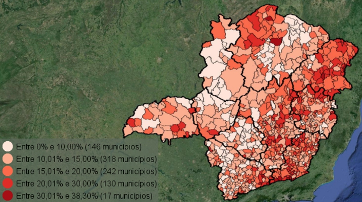 Mapa do Estado de Minas Gerais com municípios classificados segundo a taxa de distorção idade-série no ensino fundamental no ano de 2014